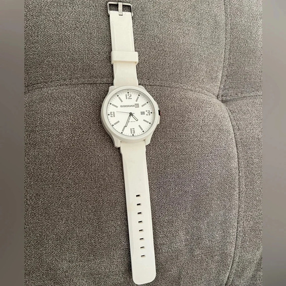 Quiksilver Beluka Silicone Oversized Analog Watch - Picture 4 of 4